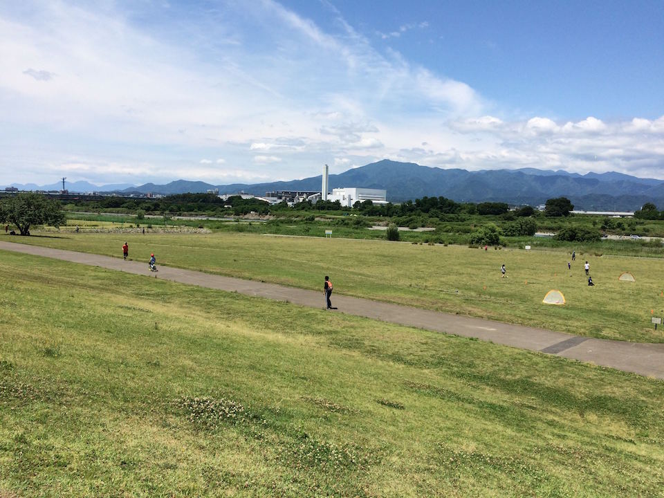 三川公園から大山を望む