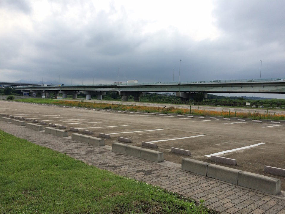 三川公園の駐車場